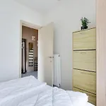 With Jacuzzi & Sauna 500m From Villa Middelkerke