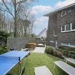 With Jacuzzi & Sauna 500m From
