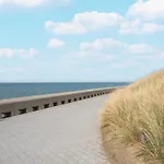 With Jacuzzi & Sauna 500m From *